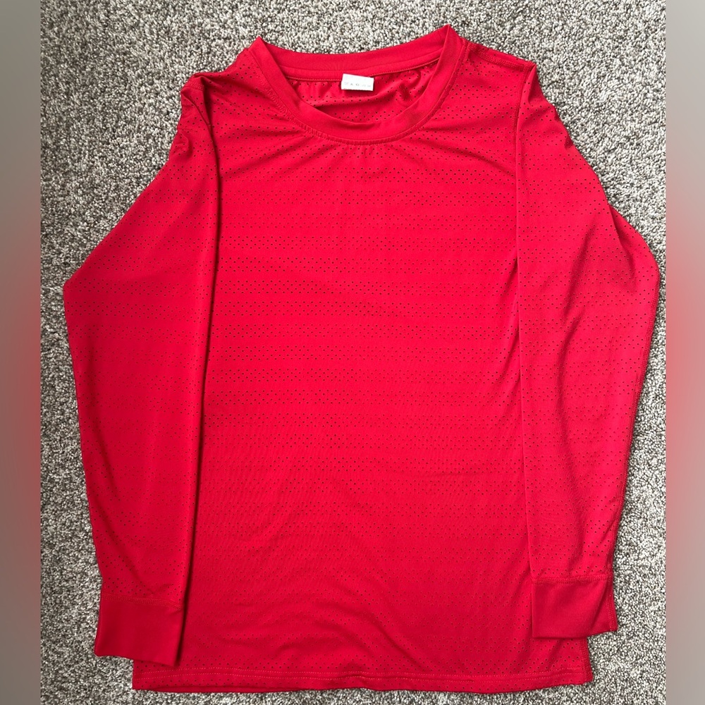 Zyia Chill Perferated Long Sleeve